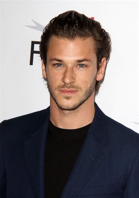 acteur yves saint laurent gaspard ulliel|actor ghaspard ulliel.